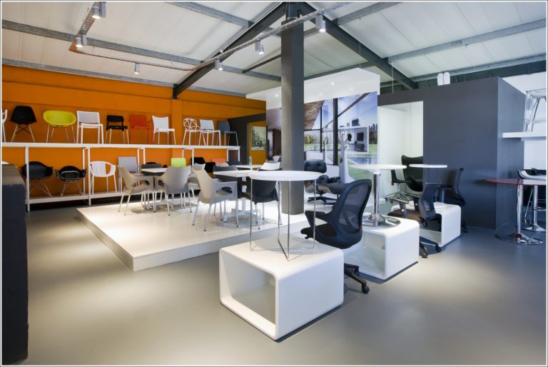 SW Contracts Floor Plan