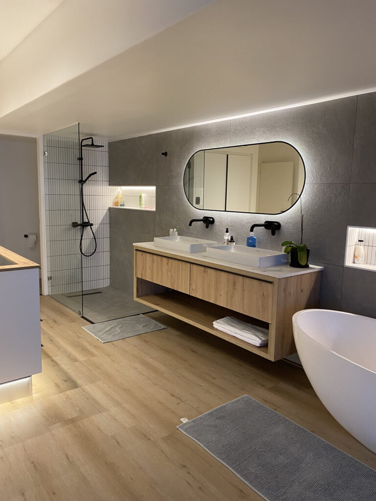 Bantry Bay Apartment 13