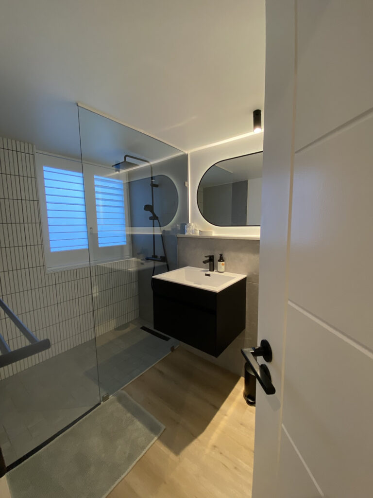 Bantry Bay Apartment 17
